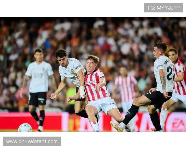 瓦伦西亚1-0马洛卡，杜罗头球破门助主队暂时逃离降级区