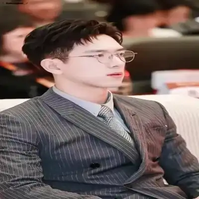 李欣鹤